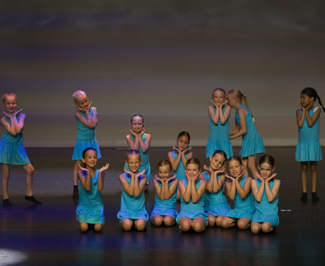 Dansers van de groep Kids